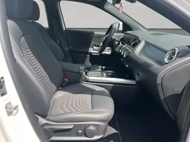 Mercedes-Benz EQA 350