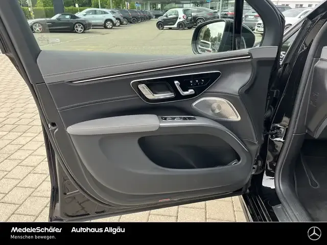 Mercedes-Benz EQS SUV