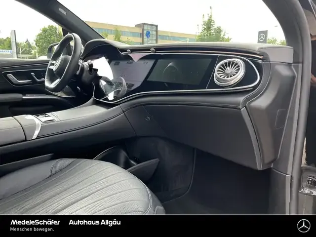 Mercedes-Benz EQS SUV