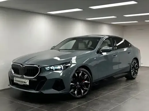 BMW 550