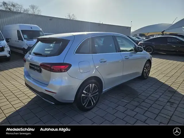 Mercedes-Benz B 250