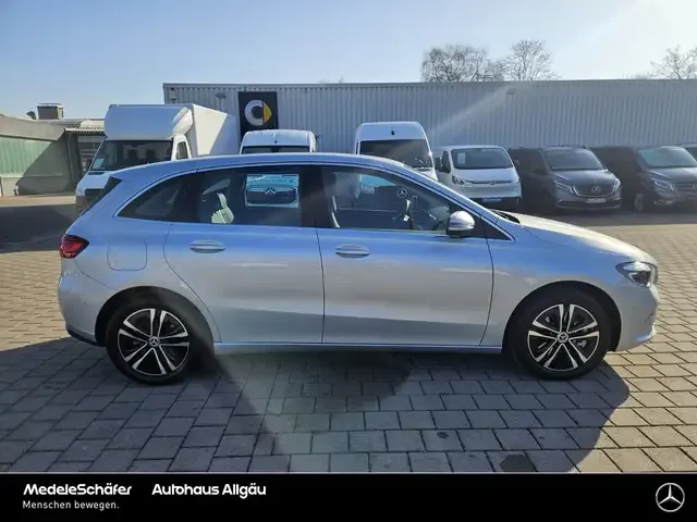 Mercedes-Benz B 250