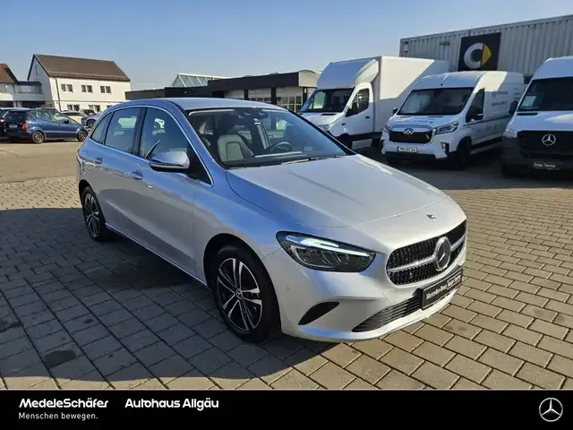Mercedes-Benz B 250