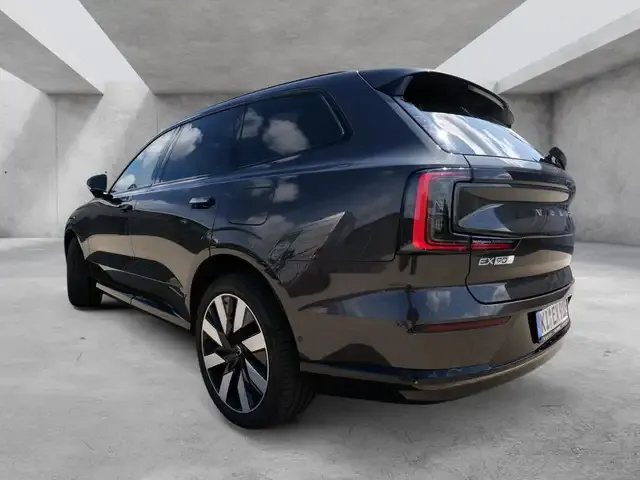 Volvo EX90