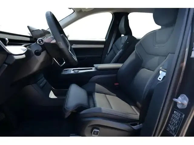 Volvo EX90