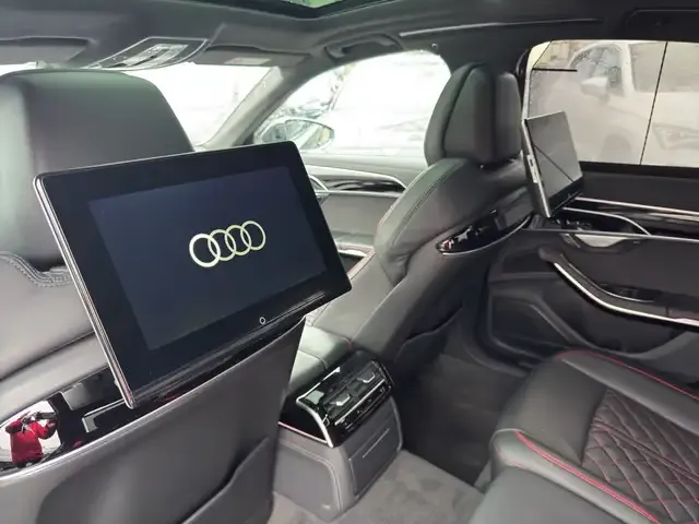 Audi S8