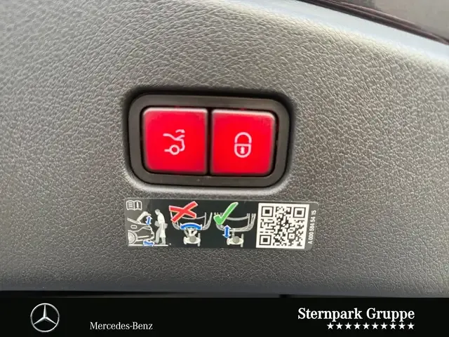 Mercedes-Benz CLE 300