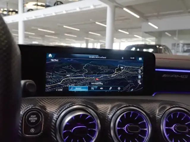 Mercedes-Benz CLA 35 AMG