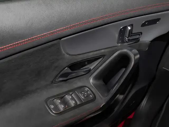 Mercedes-Benz CLA 35 AMG