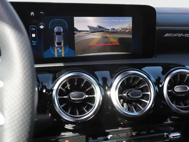 Mercedes-Benz CLA 35 AMG