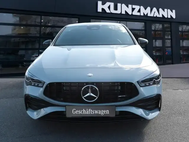 Mercedes-Benz CLA 35 AMG