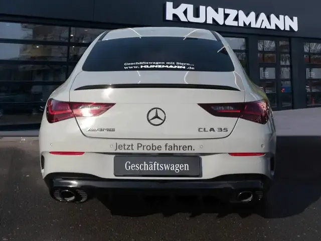Mercedes-Benz CLA 35 AMG