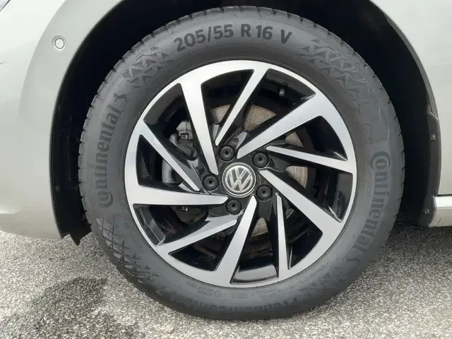 Volkswagen Golf Sportsvan