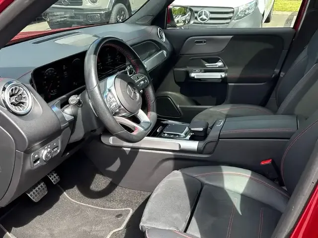 Mercedes-Benz EQB 250