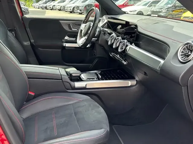 Mercedes-Benz EQB 250