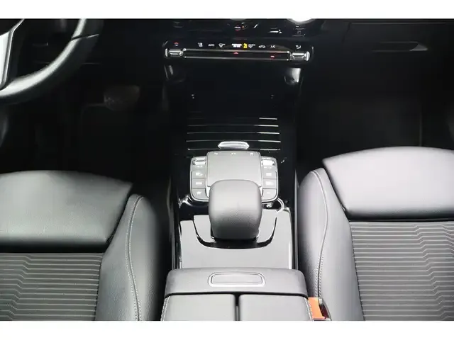 Mercedes-Benz Sonstiges