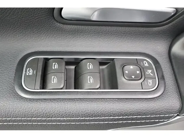 Mercedes-Benz Sonstiges