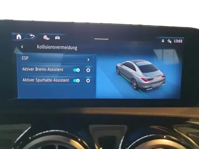 Mercedes-Benz CLA 200