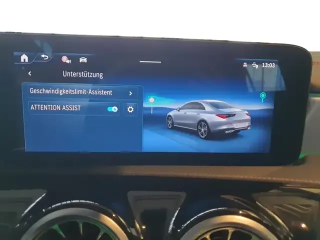 Mercedes-Benz CLA 200