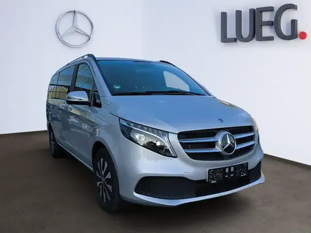 Mercedes-Benz V 250