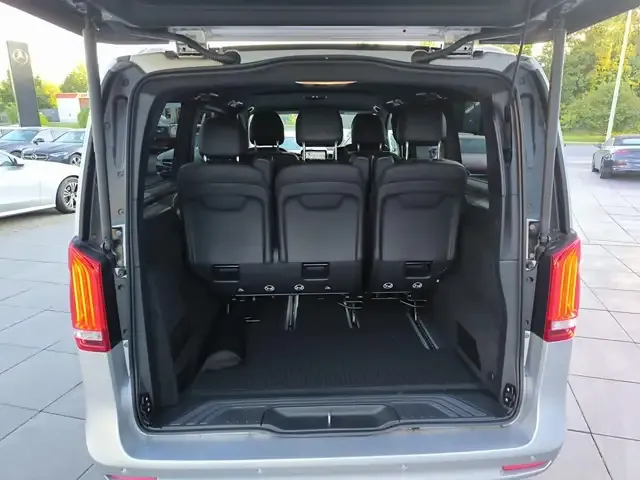 Mercedes-Benz V 250