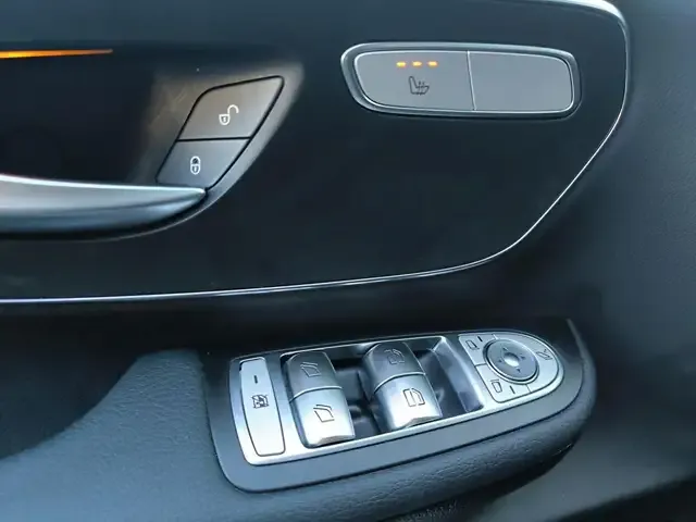 Mercedes-Benz V 250