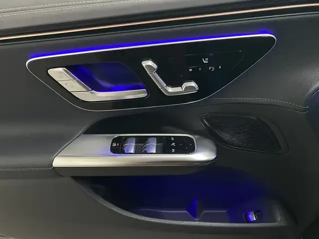Mercedes-Benz EQE 300