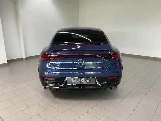 Mercedes-Benz EQE 300