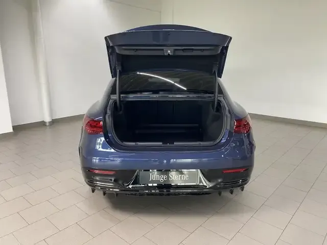 Mercedes-Benz EQE 300
