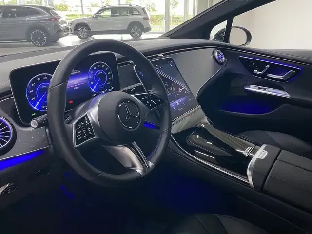 Mercedes-Benz EQE 300