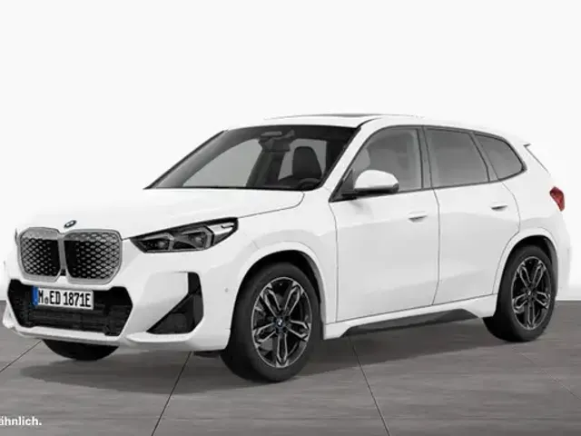 BMW iX1