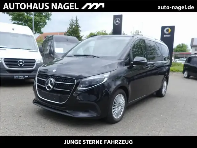 Mercedes-Benz V 220