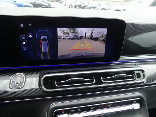 Mercedes-Benz V 220