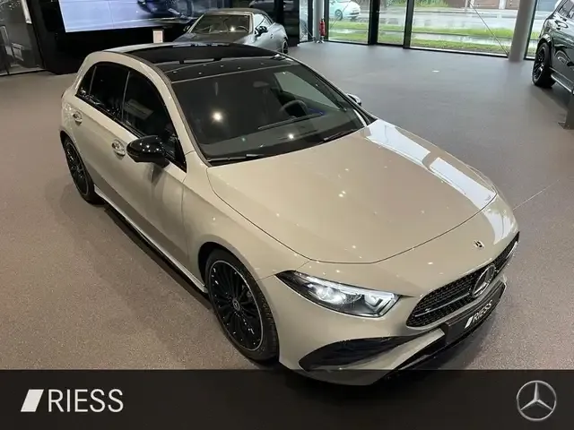 Mercedes-Benz A 200