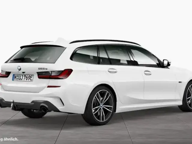 BMW 330