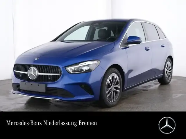 Mercedes-Benz B 220