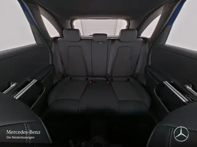 Mercedes-Benz B 220