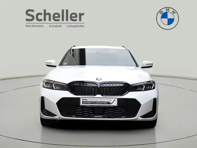 BMW 330