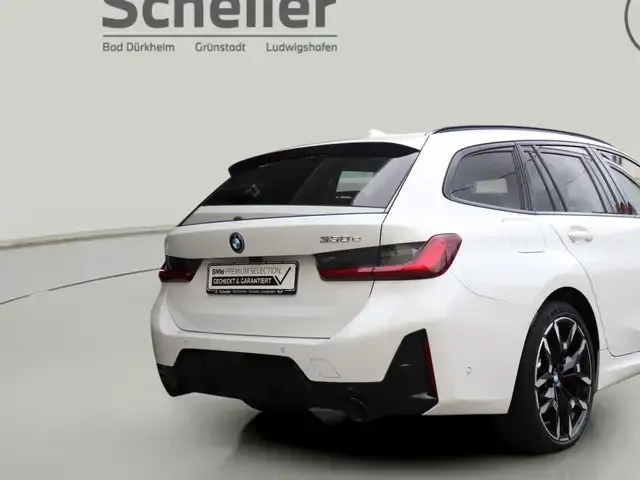 BMW 330