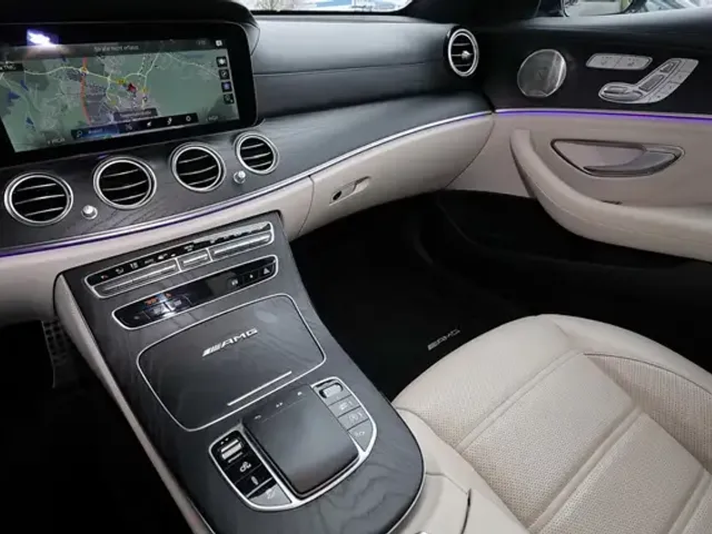 Mercedes-Benz E 63 AMG