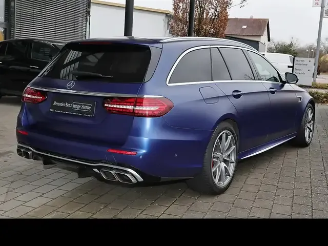 Mercedes-Benz E 63 AMG