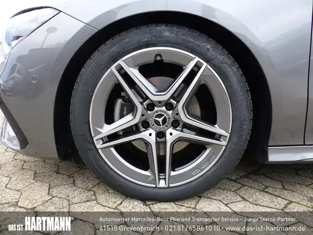 Mercedes-Benz CLA 180