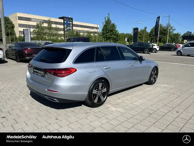Mercedes-Benz C 180