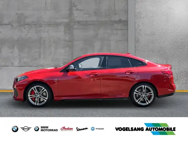 BMW 235