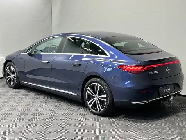Mercedes-Benz EQE 300