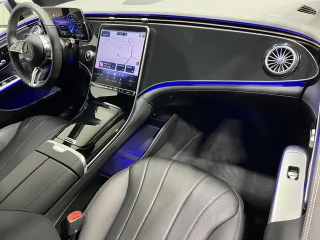 Mercedes-Benz EQE 300