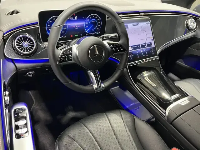 Mercedes-Benz EQE 300