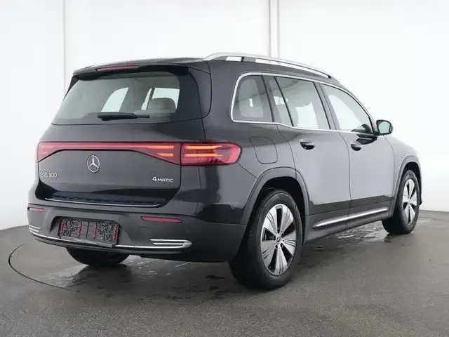 Mercedes-Benz EQB 300