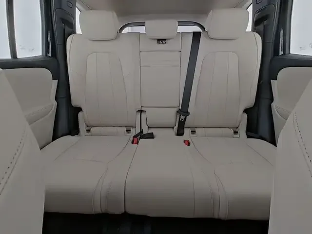 Mercedes-Benz EQB 300