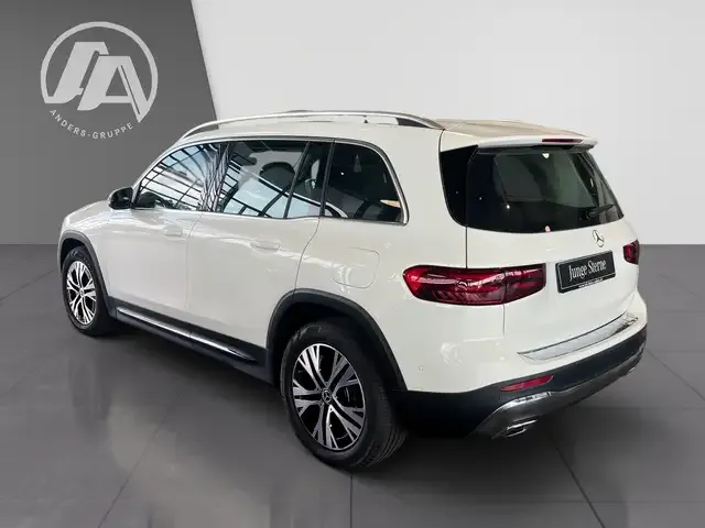 Mercedes-Benz GLB 180